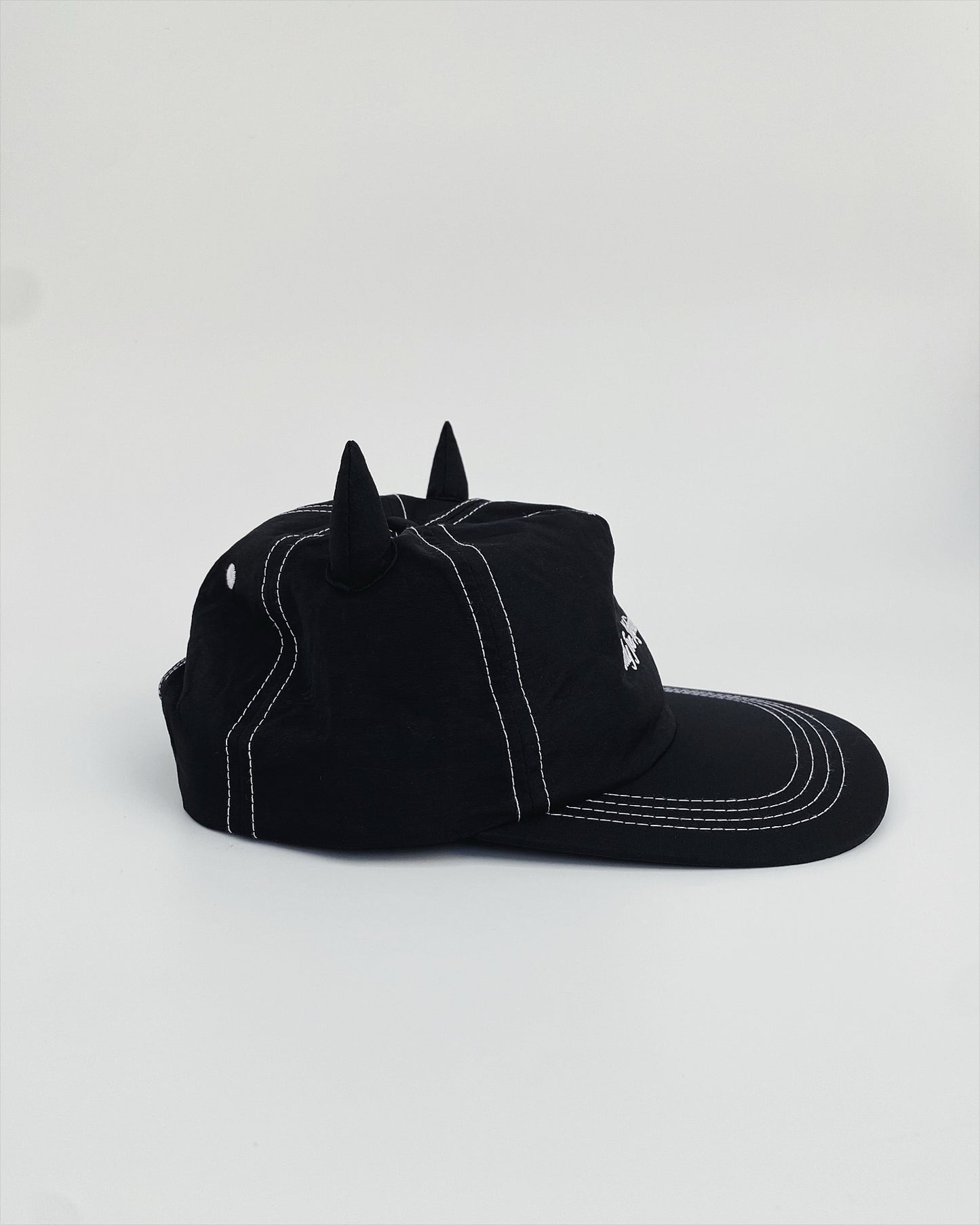 Dolphin Fins - Black Nylon
