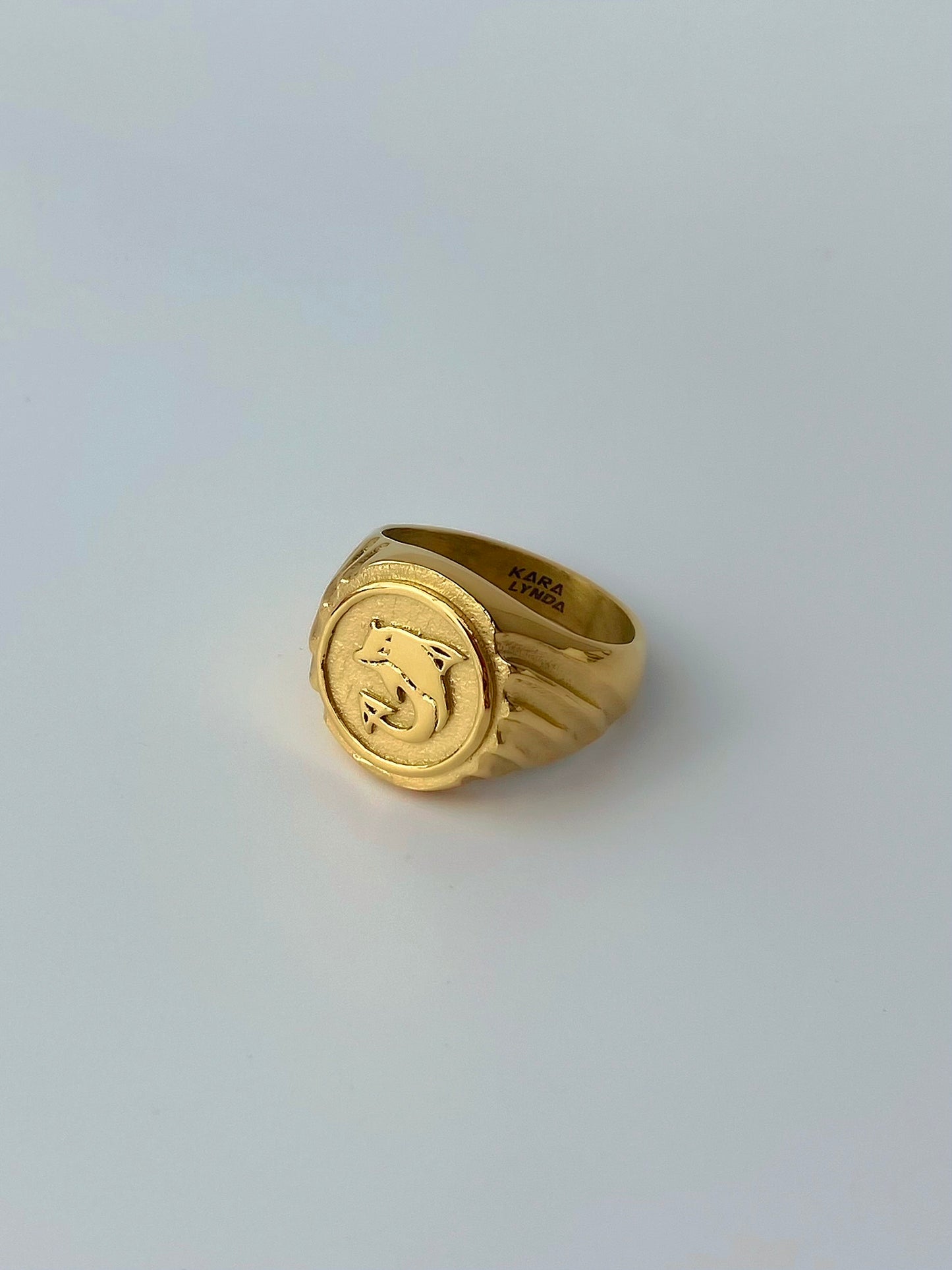 Dolphin Ring - Gold