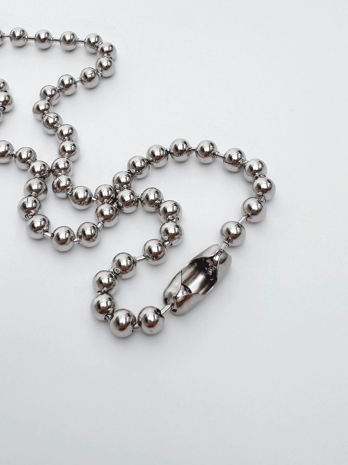 KL x Laro Lagosta NSNQS necklace 2.0